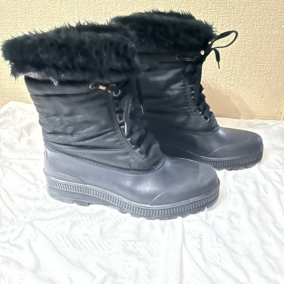 Sorel Kaufman Winter Boots. - Picture 5 of 14